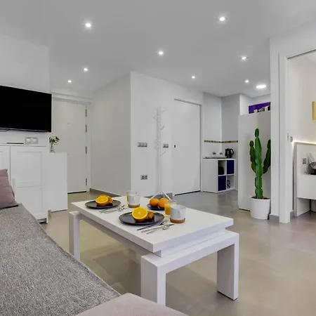 Tropico By Ivi Real Estate Τορρεμολίνος